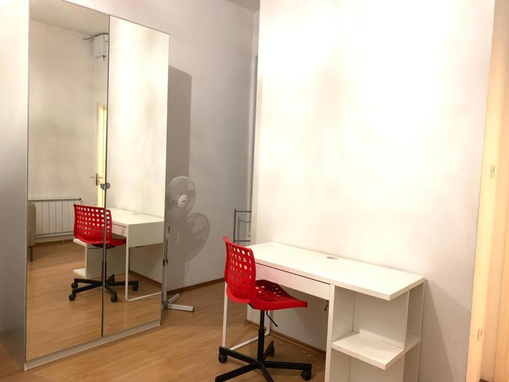 Astoria Metro Apartment Будапеща Екстериор снимка
